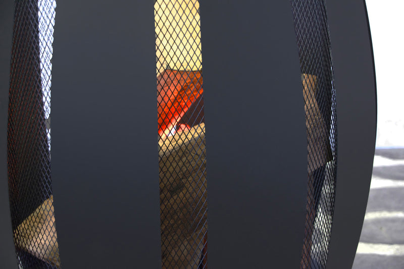 Tulpenförmige Feuerstelle mit Aschenbecher