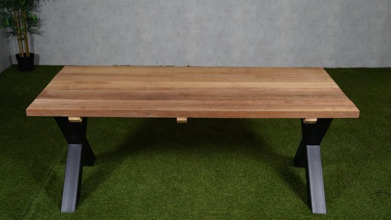 Tuintafel Iroko | Iroko hardhout | X-poot | Meerdere maten