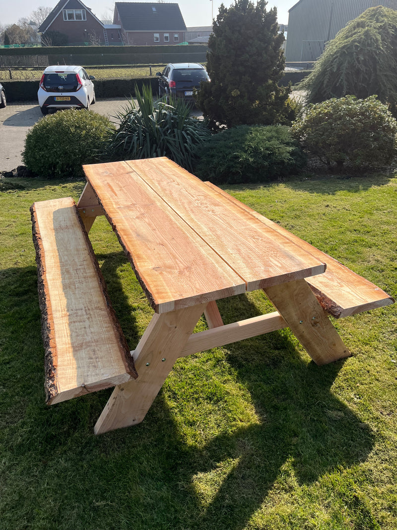 Rustikaler Picknicktisch | Douglasie | Verschiedene Größen