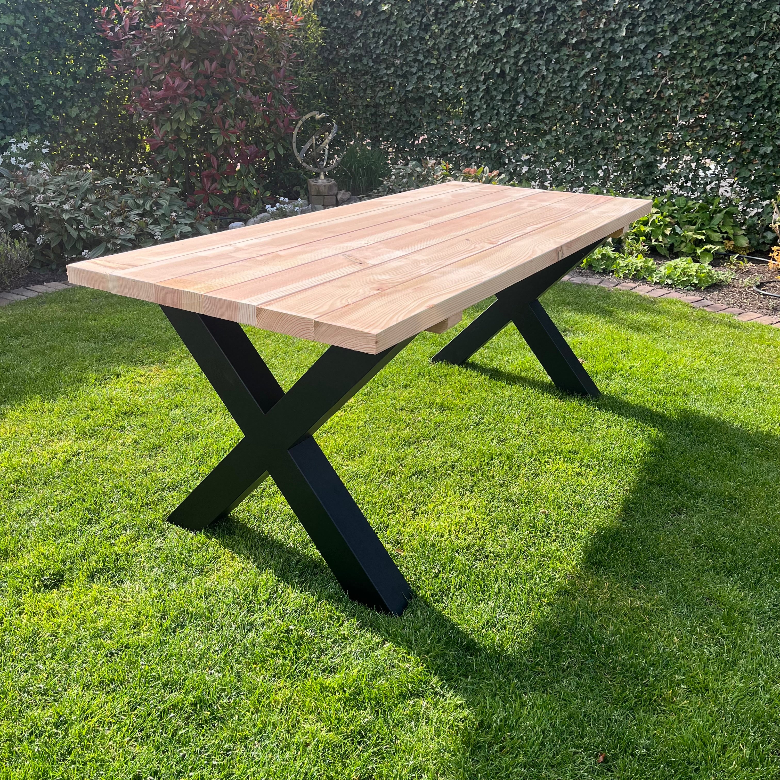 Tuintafel Rusto | Douglas/staal | Meerdere maten