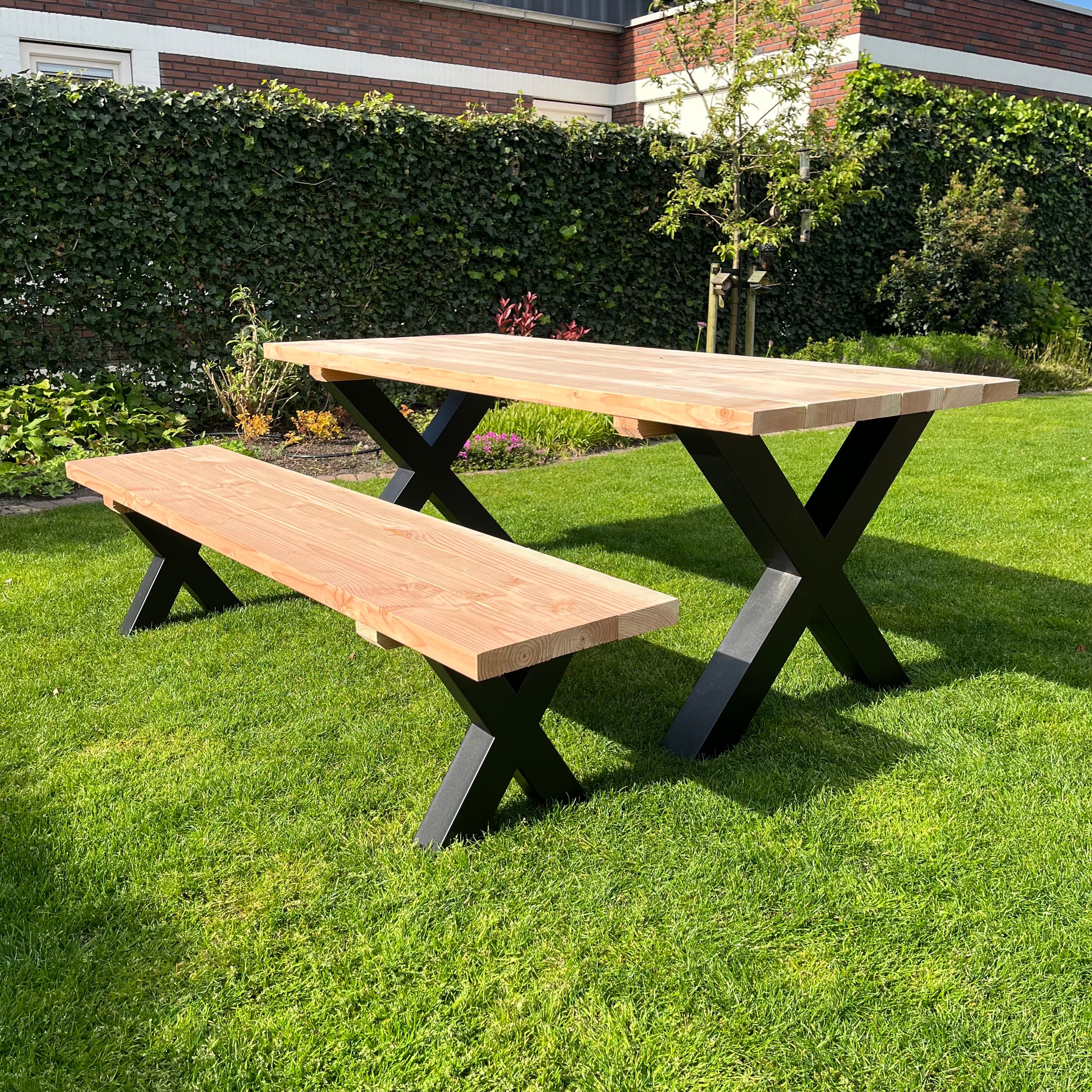 Tuintafel Rusto | Douglas/staal | Meerdere maten