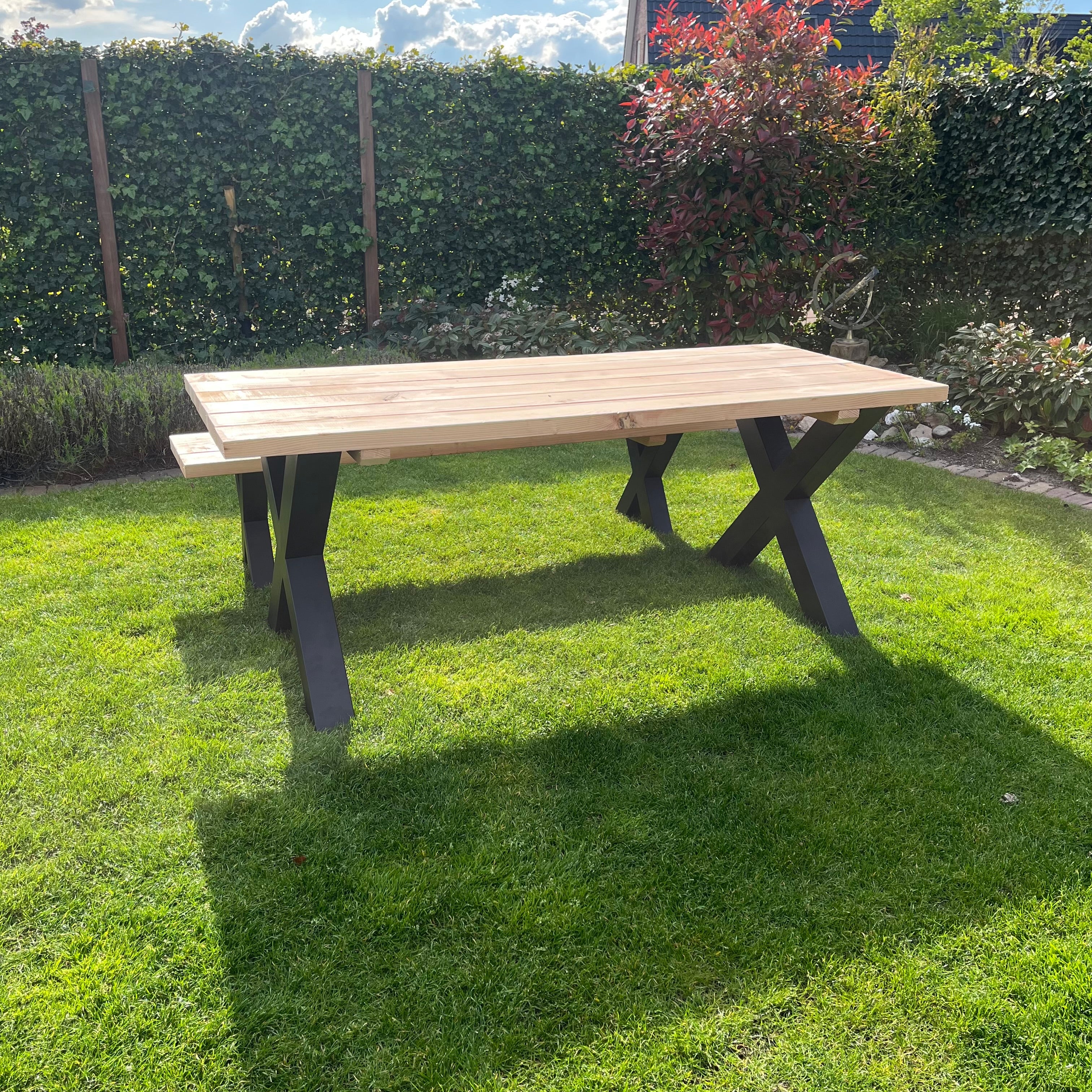 Tuintafel Rusto | Douglas/staal | Meerdere maten